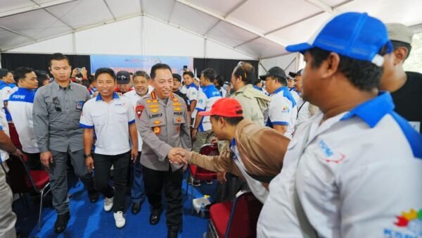 Kapolri Dorong Keseimbangan Keberlangsungan Usaha dan Kesejahteraan Buruh