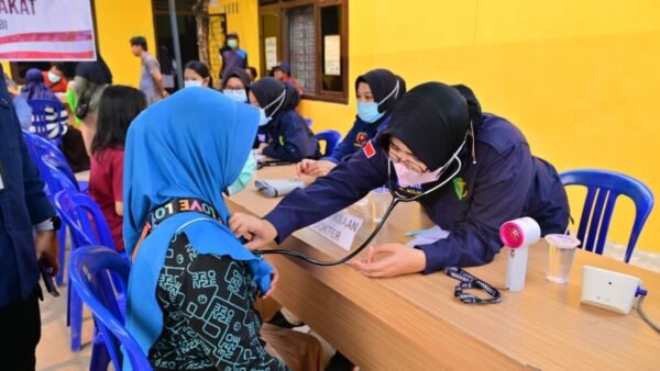 Bakti Kesehatan Presisi Polri, Polda Jambi Hadirkan Layanan Kesehatan Gratis bagi Warga Kasang Pudak